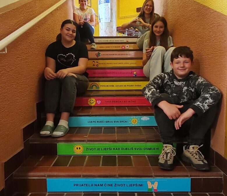 Uređenje Škole u sklopu projekta „Pozitiva u kreativi“