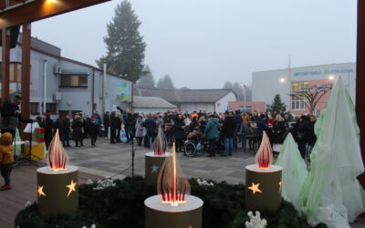 Paljenje četvrte adventske svijeće